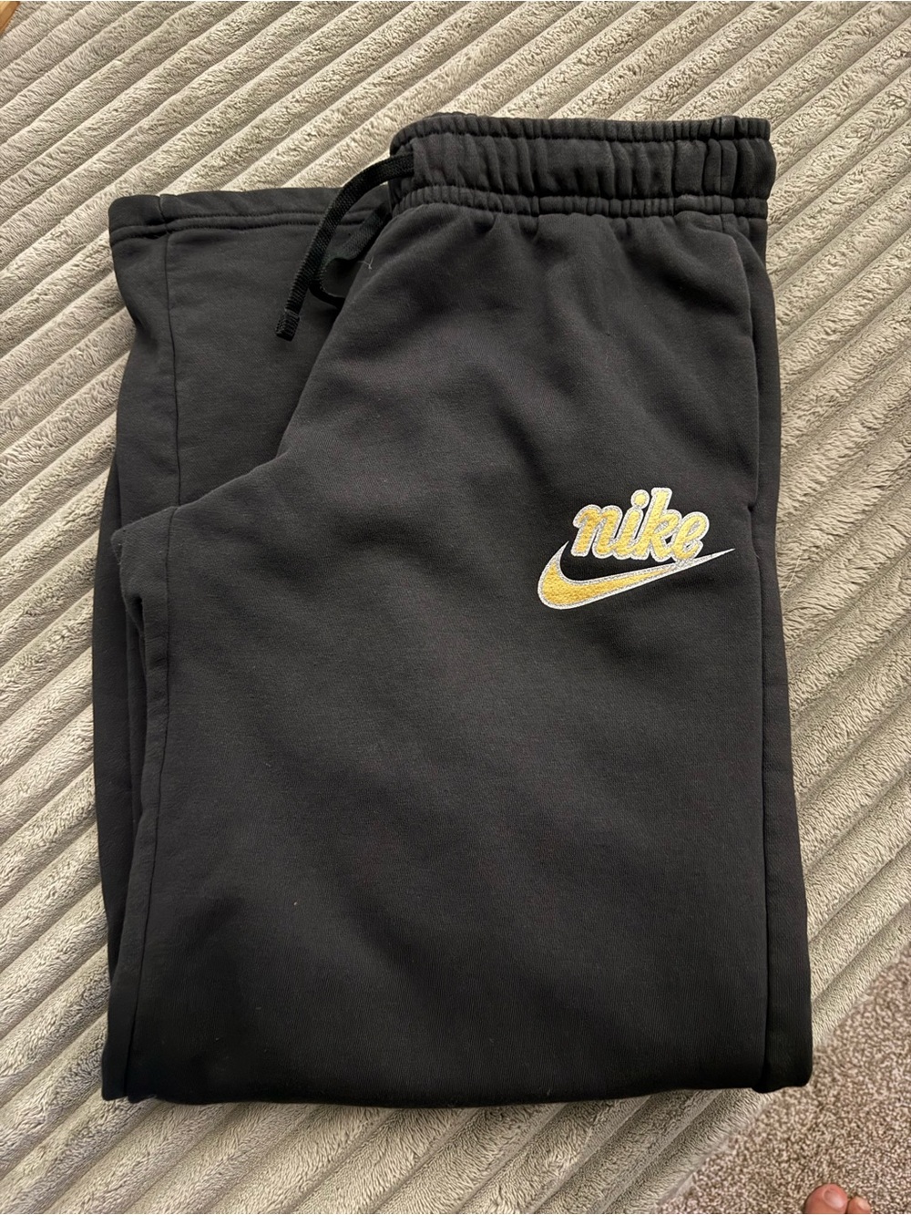 Nike Women’s/Junior Black Sweatpants with Gold Logo Embroidery